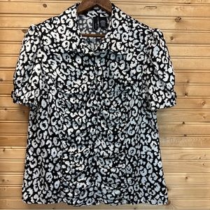 🟢 Free Black White & Gray Button Collared Short Sleeved Blouse by Mixit sz LG